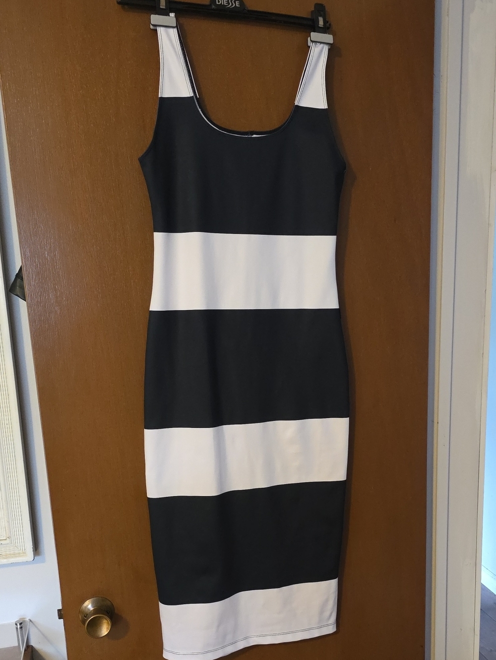 RUDSAK Black and White Striped Tank Midi Dress Stretch And Comfort